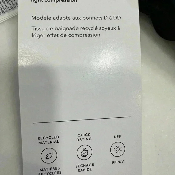 Athleta Malibu Bikini Top black best for D-DD cups sz SP NWT - Picture 9 of 10